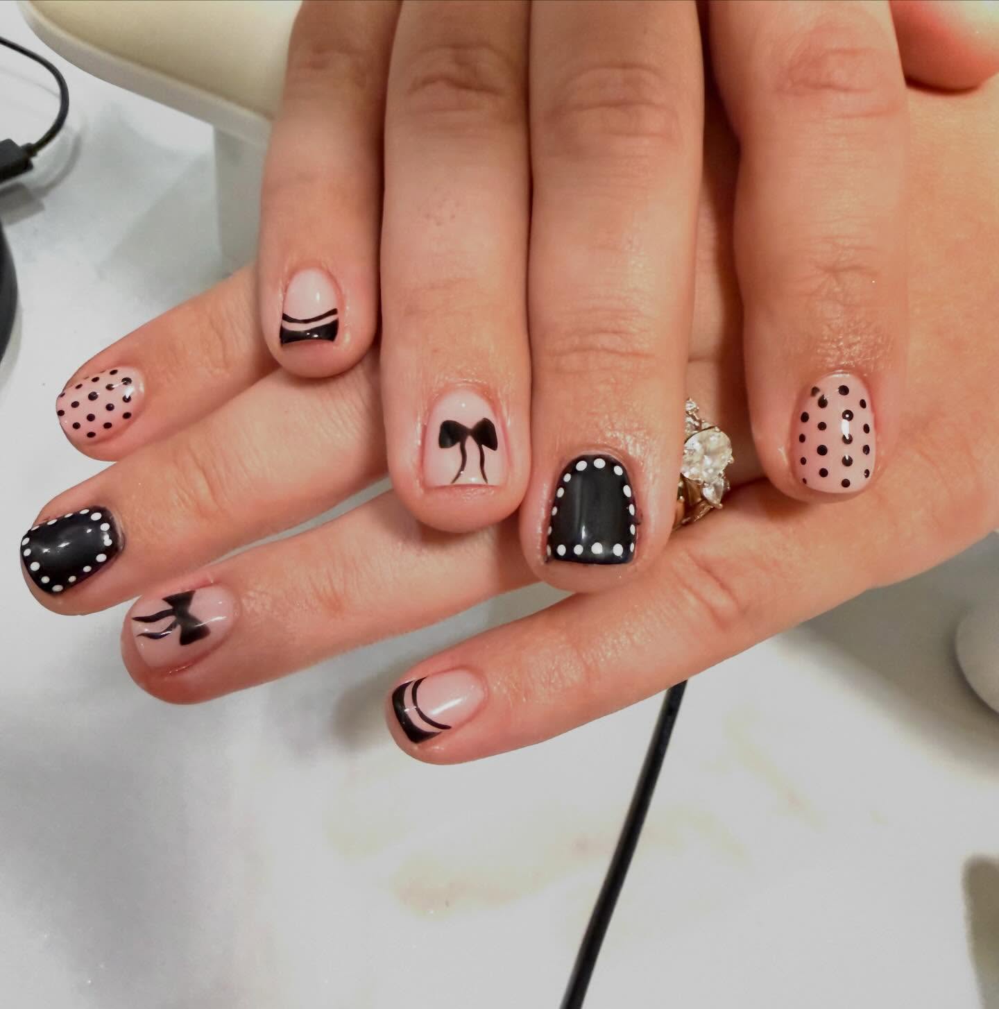 Bows & Dots